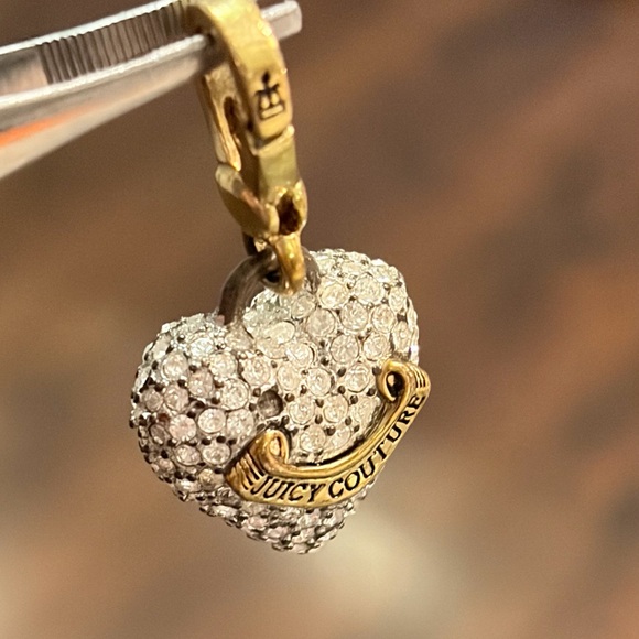 Juicy Couture Logo Signature Crystals Gold Tone Puffed Pave Heart Charm Vintage - Picture 5 of 12